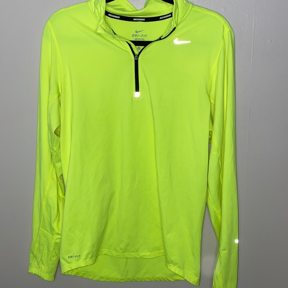 🦋Adorable Neon yellow Nike pullover! - Picture 2 of 8